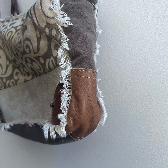 Myra Hairon Leather Canvas Leaf Print Western Boho Small Handbag Boho - Picture 8 of 12